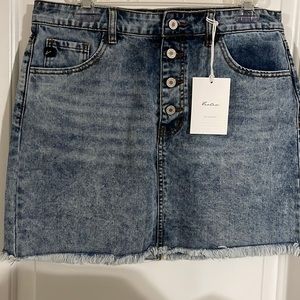 Light wash Kancan skirt size L